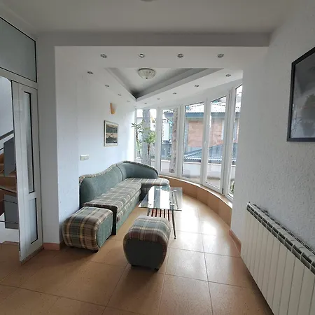 приятелската къща Velingrad