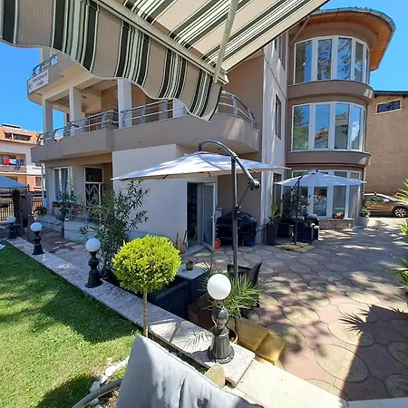 приятелската къща Velingrad