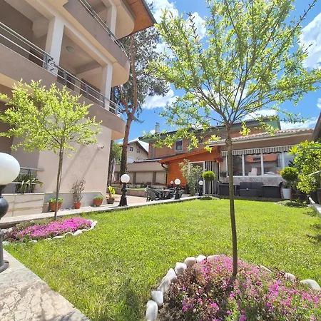 приятелската къща Velingrad